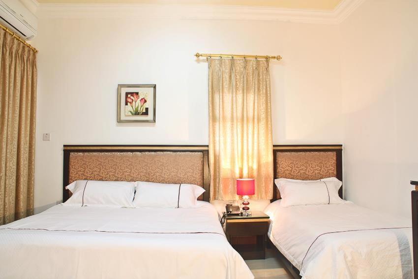 Golden Rose Hotel Aqaba Rum bild